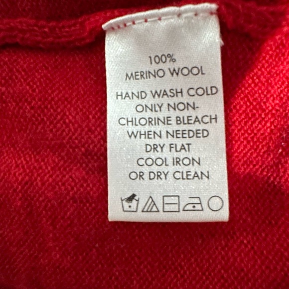 Calvin Klein Extra Fine Merino Wool Men's Red V Neck Sweater - Picture 10 of 12